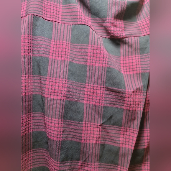 Buffalo Plaid Torrid Top - Picture 5 of 6
